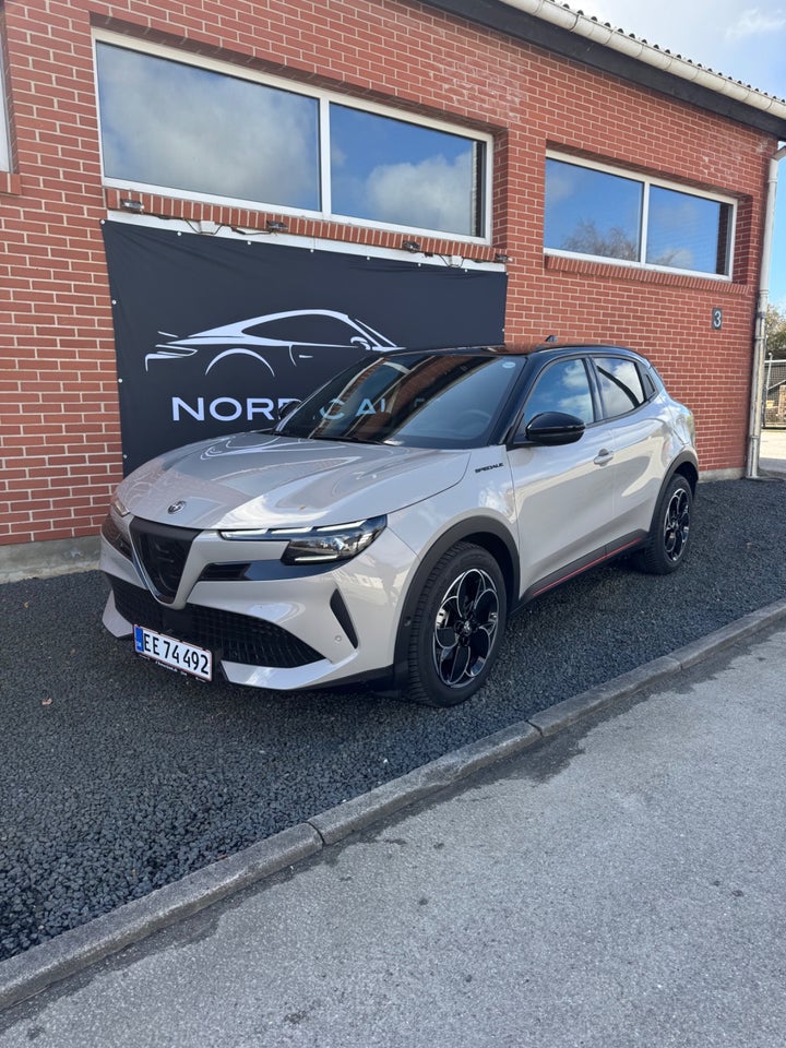 Alfa Romeo Junior Elettrica Speciale 5d