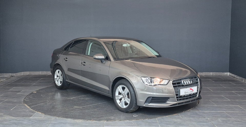 Audi A3 1,6 TDi 110 Ambiente S-tr. 4d