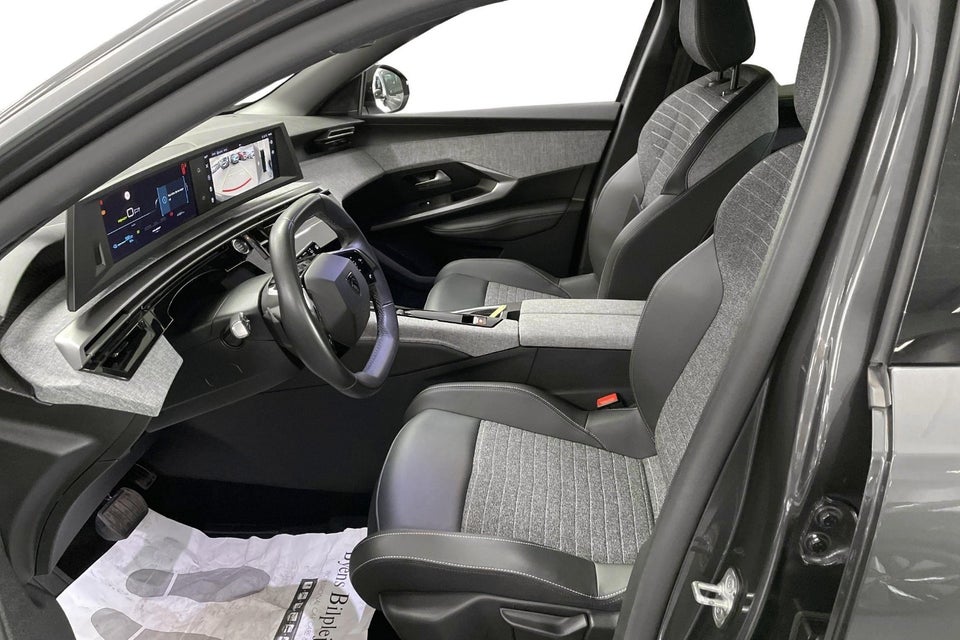 Peugeot e-5008 77 Allure 7prs 5d