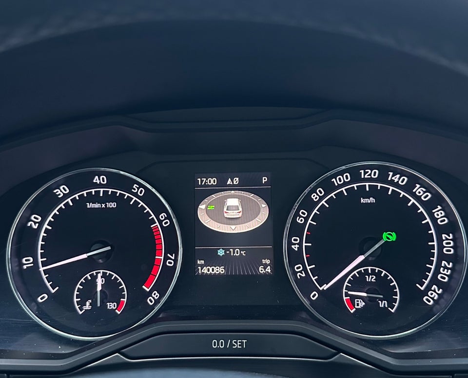 Skoda Superb 1,4 TSi 150 Style Combi DSG 5d