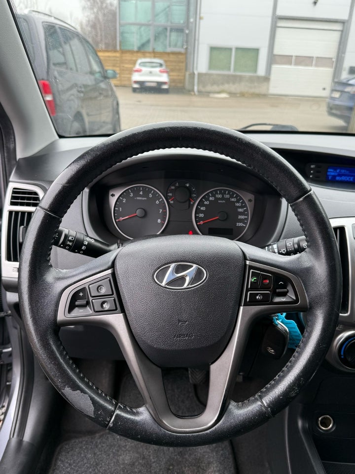 Hyundai i20 1,25 Classic XTR 5d