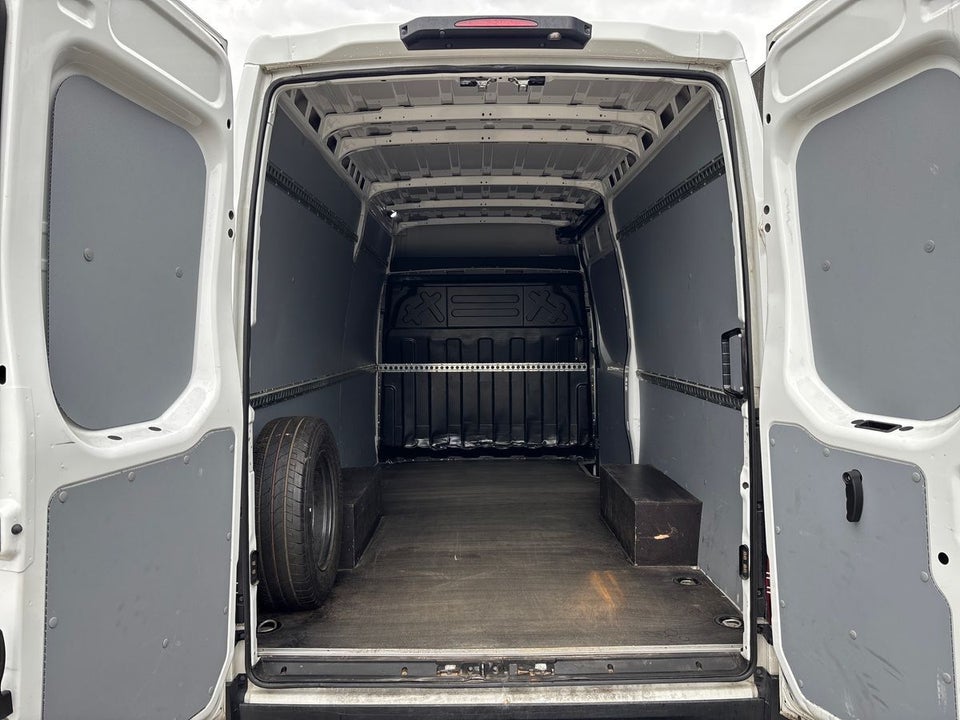 Iveco Daily 3,0 35S21 12m³ Van AG8