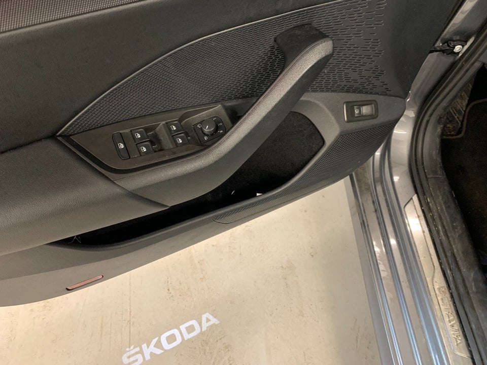 Skoda Octavia 1,4 TSi iV Plus DSG 5d