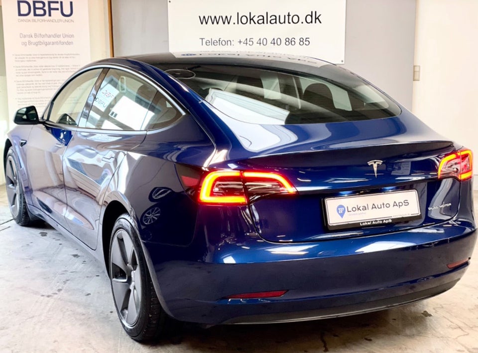 Tesla Model 3 Long Range AWD 4d