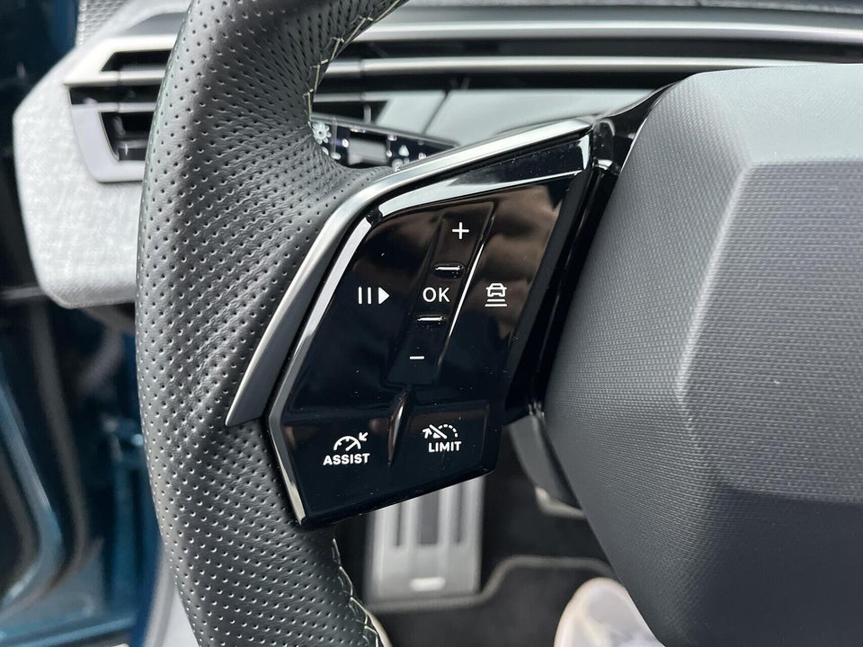 Peugeot e-5008 77 GT Pack 7prs 5d