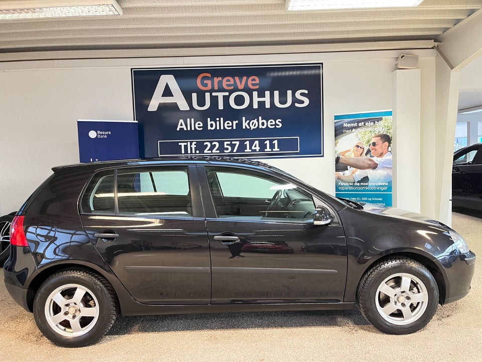 VW Golf V 1,6 FSi Trendline 5d