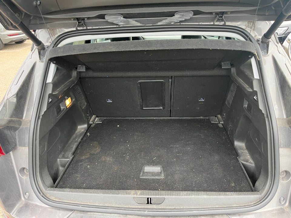 VW Golf VII 1,4 TSi 122 Comfortline BMT 5d