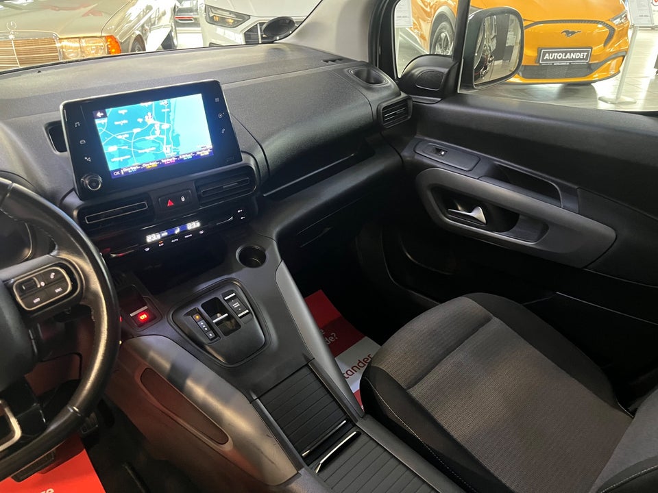 Toyota ProAce City Verso 50 Medium Family 5d