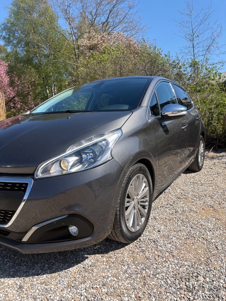 Peugeot 208 1,6 BlueHDi 100 Envy+ 5d