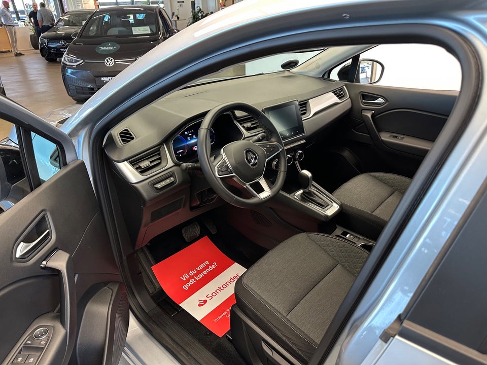 Renault Captur 1,6 E-Tech Zen 5d
