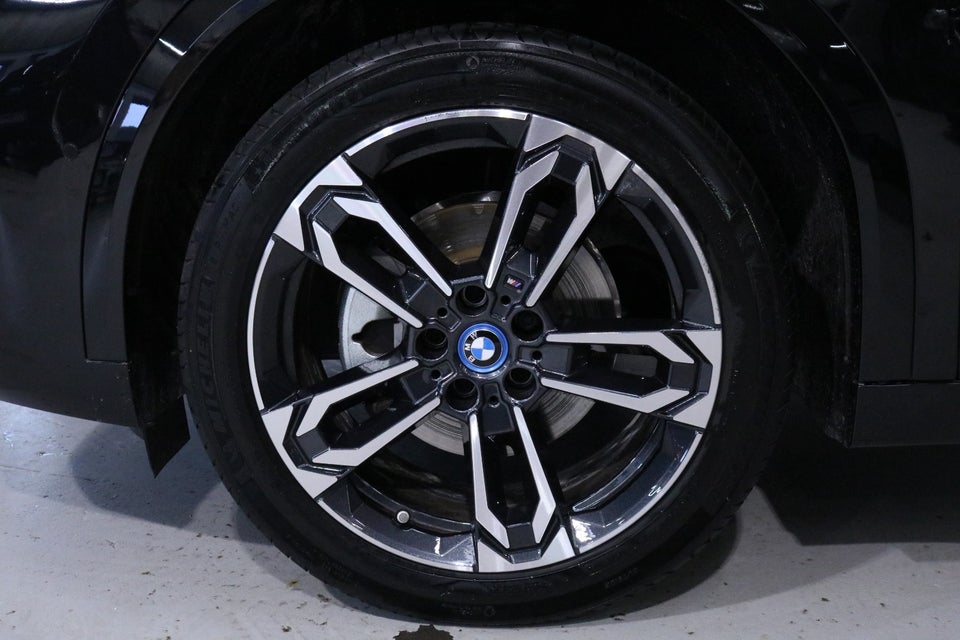 BMW iX2 eDrive20 M-Sport 5d