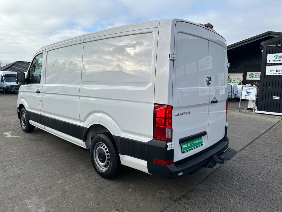 VW Crafter 35 2,0 TDi 140 Kassevogn L3H2 aut.