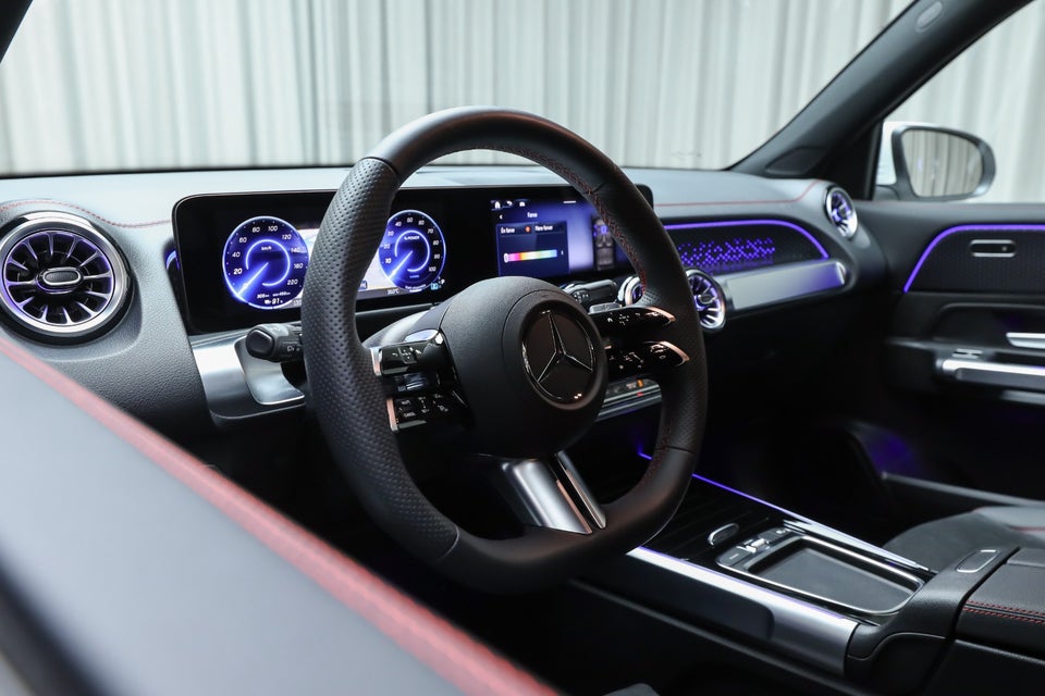 Mercedes EQB250+ AMG Advance 5d