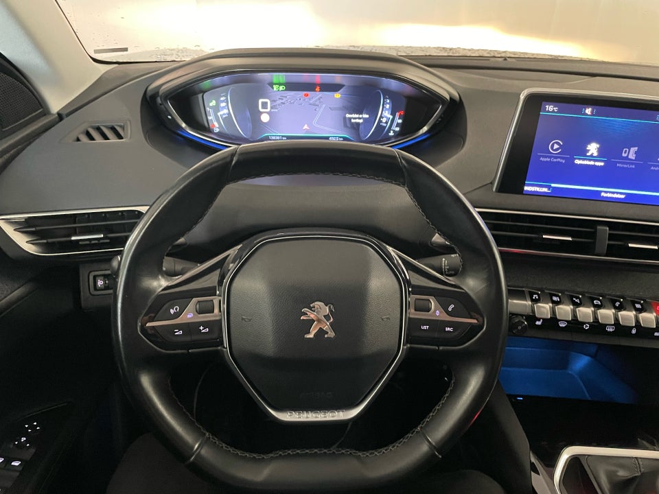 Peugeot 3008 1,5 BlueHDi 130 Allure 5d