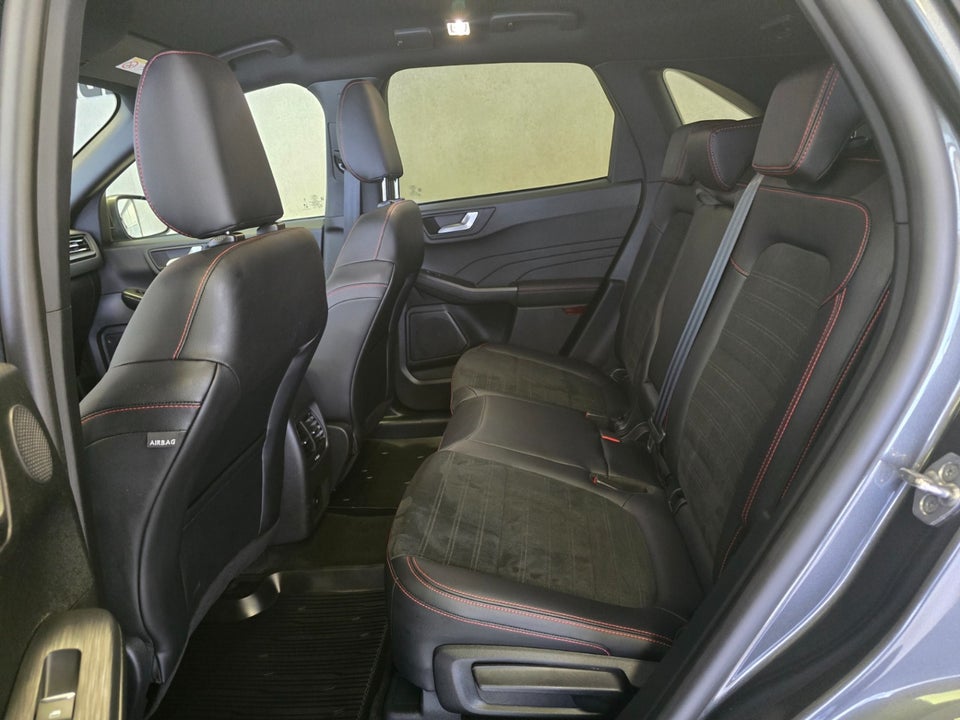 Ford Kuga 2,5 PHEV ST-Line X CVT 5d