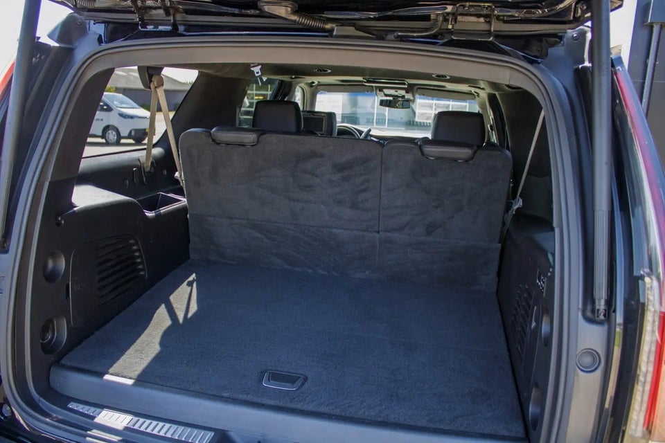 Cadillac Escalade 6,2 V8 ESV Platinum aut. 7prs 5d