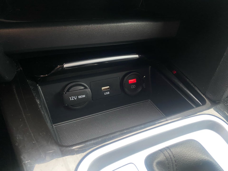 Kia Ceed 1,6 PHEV Upgrade Intro SW DCT 5d