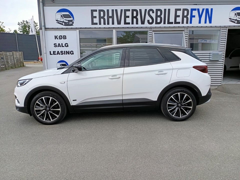 Opel Grandland X 1,6 Hybrid4 Ultimate aut. Van 5d