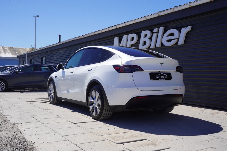 Tesla Model Y Long Range AWD 5d