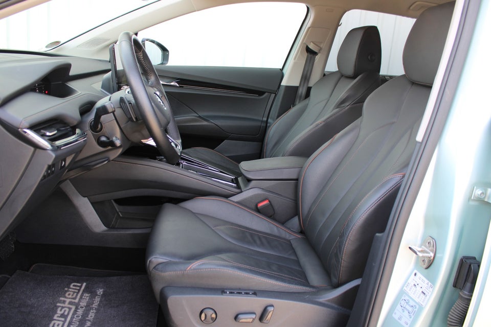 Skoda Enyaq 80 iV Suite 5d