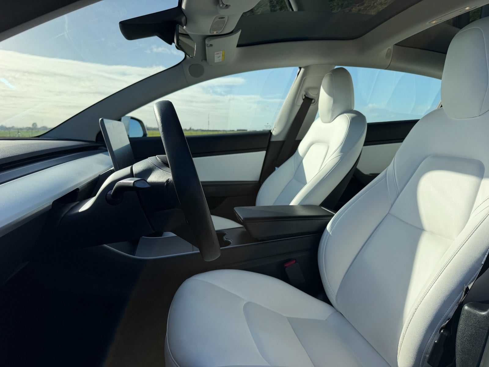Tesla Model 3 Performance AWD 75 kWH 490ch - Autonomie 530km - Jantes 20" - Led - Camera - Hayon éléctrique