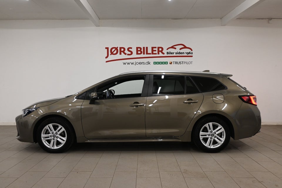 Toyota Corolla 1,8 Hybrid Active Smart Touring Sports MDS 5d