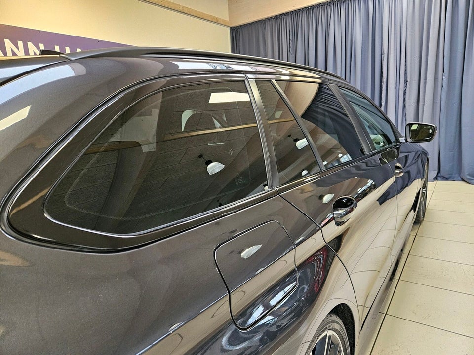 BMW 520d 2,0 Touring Connected aut. 5d
