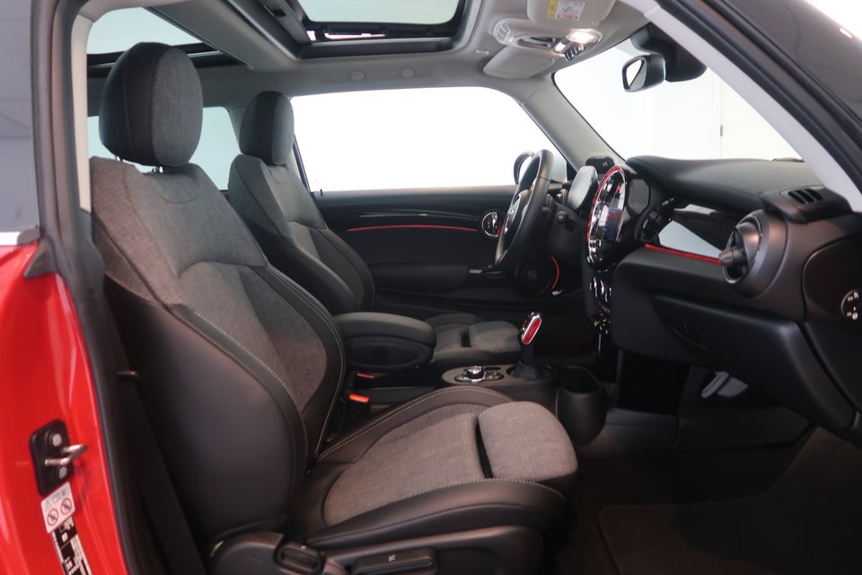 MINI Cooper SE Classic Trim 3d