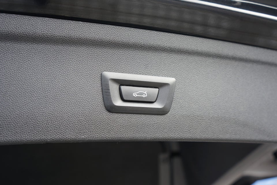 BMW iX xDrive40 Sport 5d