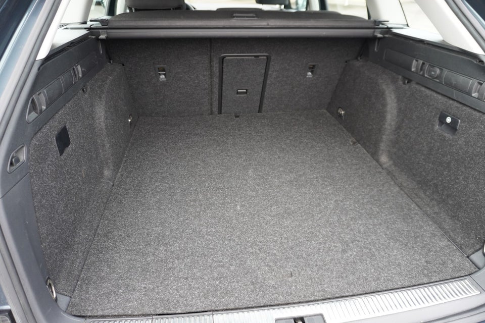 Skoda Superb 1,4 TSi iV Plus Combi DSG 5d