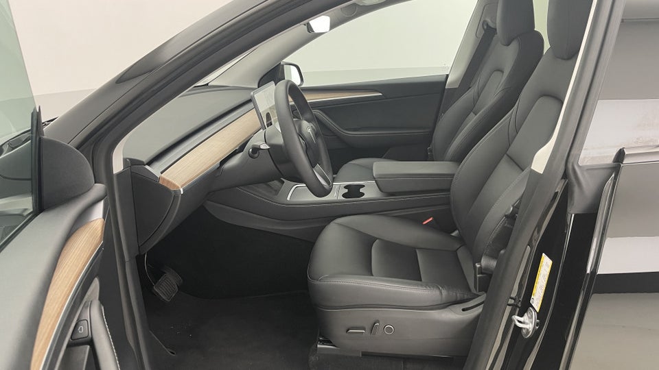 Tesla Model Y Long Range AWD 5d