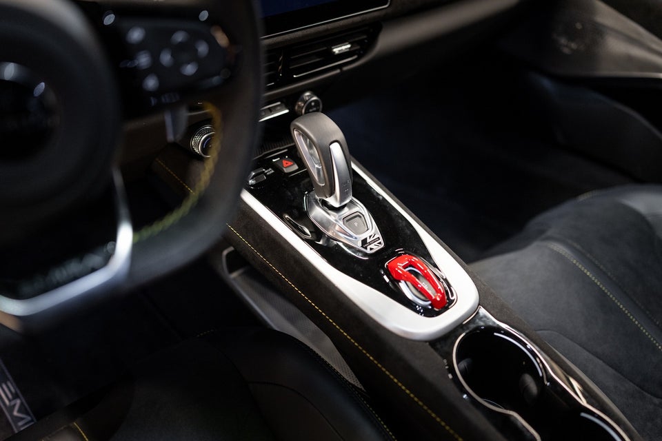 Lotus Emira 2,0 i4 aut. 2d