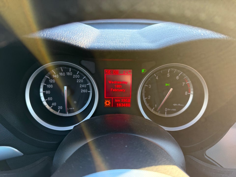 Alfa Romeo 159 2,2 JTS 4d