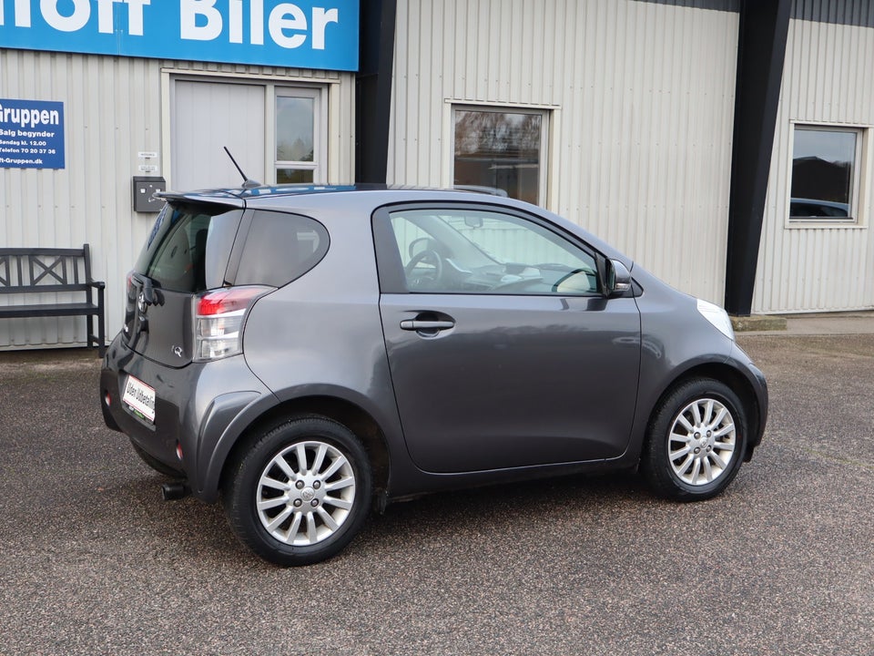 Toyota iQ 1,0 VVT-i Q2 3d