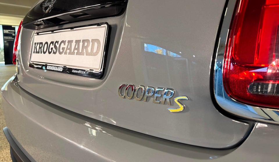 MINI Cooper SE Camden Edition 3d