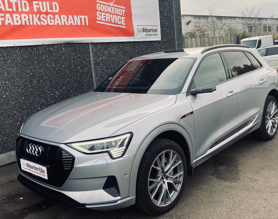 Audi e-tron 55 S-line quattro 5d