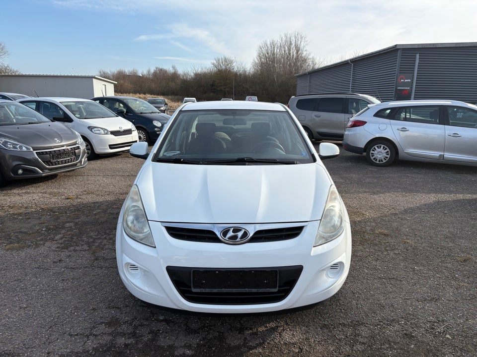 Hyundai i20 1,25 Comfort 5d
