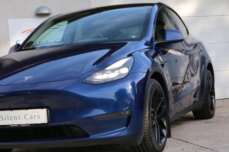 Tesla Model Y Long Range AWD 5d