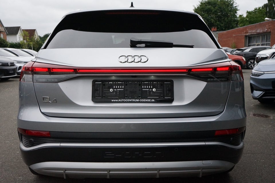 Audi Q4 e-tron 45 S-line 5d
