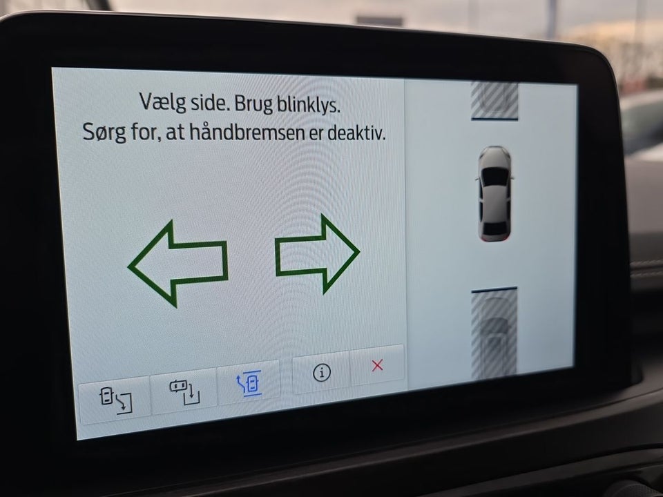 Ford Kuga 2,5 PHEV Vignale CVT 5d