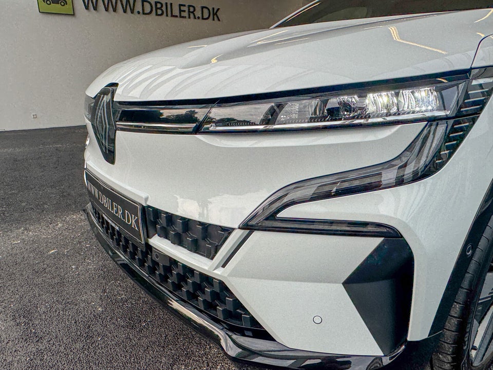 Renault Megane E-Tech 60 Techno+ 5d