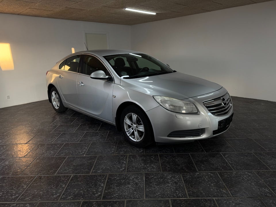 Opel Insignia 1,8 Cosmo 4d