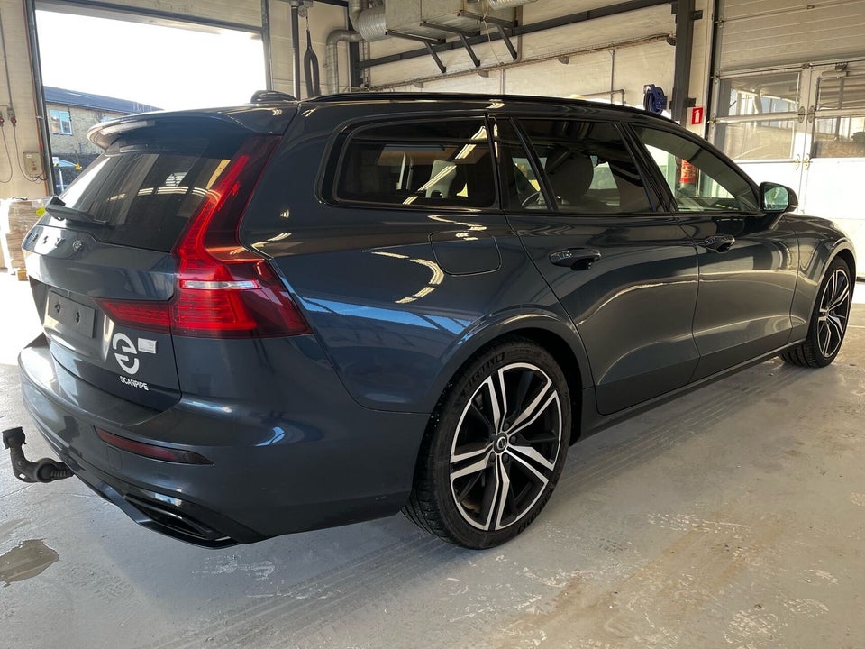 Volvo V60 2,0 T6 ReCharge R-Design aut. AWD 5d