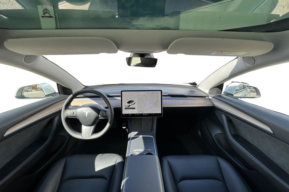 Tesla Model 3 Long Range AWD 4d