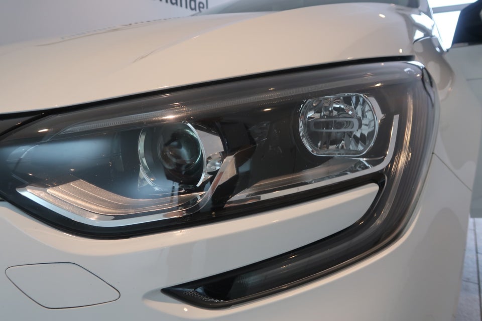 Renault Megane IV 1,5 dCi 110 Zen Sport Tourer EDC 5d