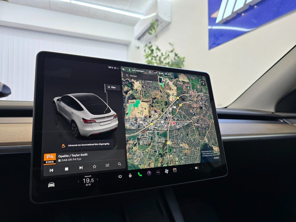 Tesla Model Y RWD 5d