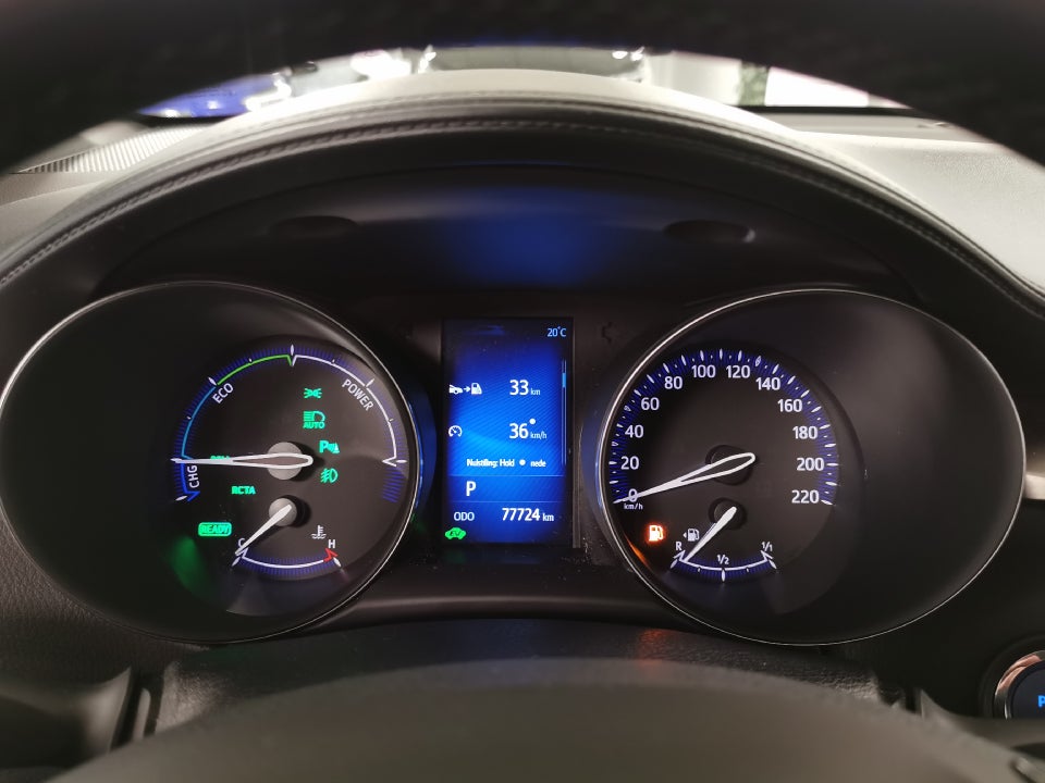 Toyota C-HR 1,8 Hybrid Premium Selected CVT 5d