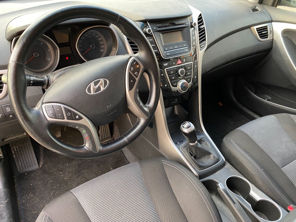 Hyundai i30 1,6 CRDi 110 Active+ CW 5d