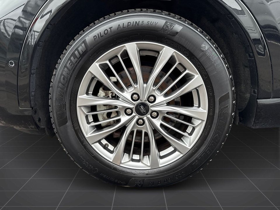 Ford Kuga 2,5 PHEV ST-Line X CVT 5d