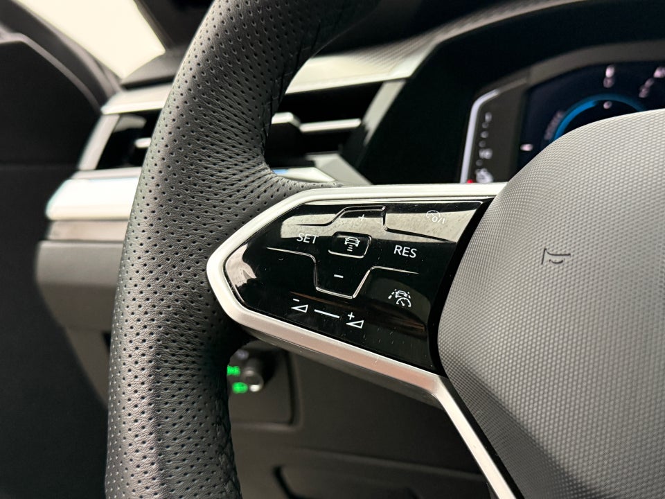 VW Arteon 1,4 eHybrid R-line DSG 4d